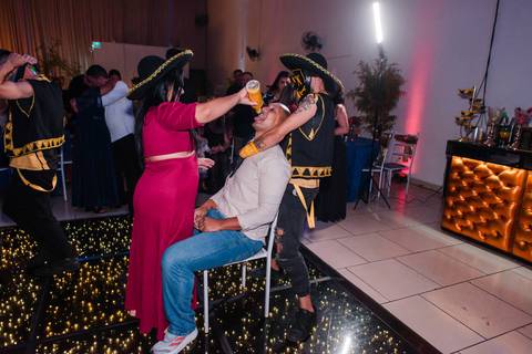 Fotos da festa de 15 anos de Isabella pelo fotógrafo Jeferson Paz'