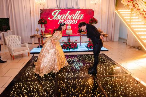 Fotos da festa de 15 anos de Isabella pelo fotógrafo Jeferson Paz'