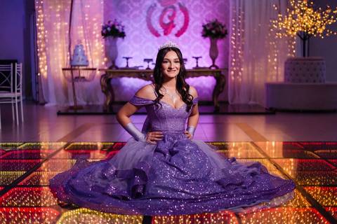 fotos de debutante em sua festa de 15 anos em Sapucaia do Sul no salão de beleza Must Eventos '