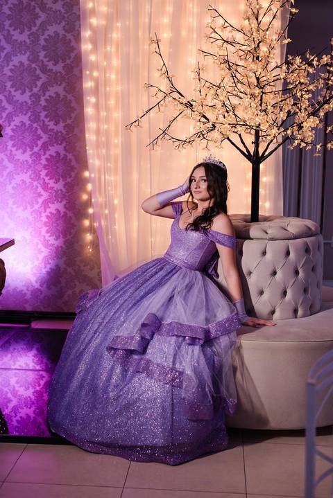 fotos de debutante em sua festa de 15 anos em Sapucaia do Sul no salão de beleza Must Eventos '