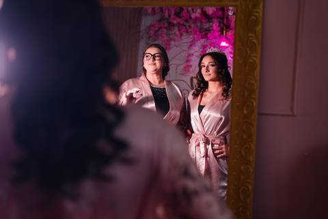 fotos de debutante em sua festa de 15 anos em Sapucaia do Sul no salão de beleza Must Eventos '