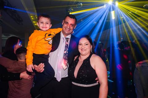fotos de debutante em sua festa de 15 anos em Sapucaia do Sul no salão de beleza Must Eventos '