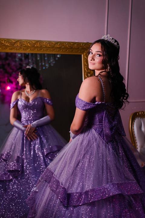 fotos de debutante em sua festa de 15 anos em Sapucaia do Sul no salão de beleza Must Eventos '