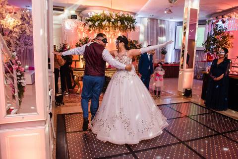 Festa de 15 anos de Yandra no Tradicional Eventos em Novo Hamburgo Fotógrafo Jeferson Paz'