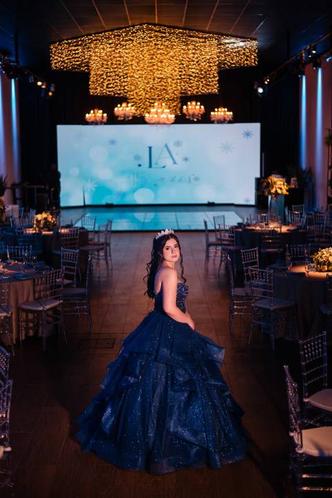 fotos da festa de 15 anos de larissa abascal em cachoeirinha no espaço Pátio 115 feitas por Jeferson Paz Fotografia'