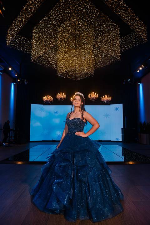 fotos da festa de 15 anos de larissa abascal em cachoeirinha no espaço Pátio 115 feitas por Jeferson Paz Fotografia'