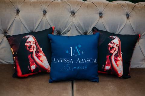 fotos da festa de 15 anos de larissa abascal em cachoeirinha no espaço Pátio 115 feitas por Jeferson Paz Fotografia'