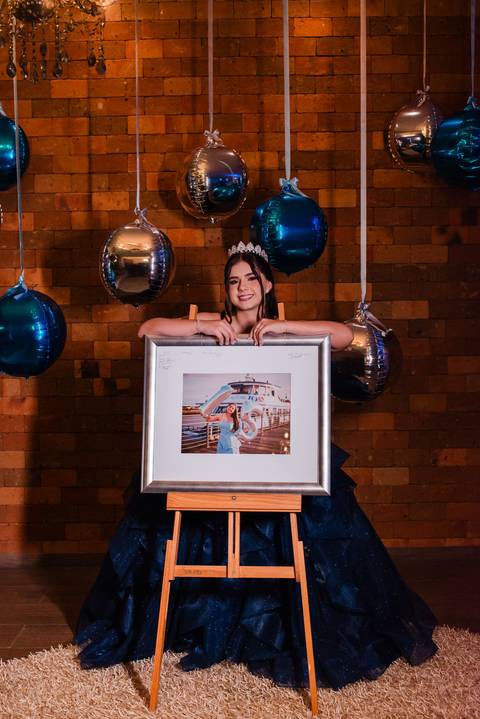 fotos da festa de 15 anos de larissa abascal em cachoeirinha no espaço Pátio 115 feitas por Jeferson Paz Fotografia'