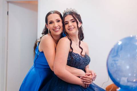 fotos da festa de 15 anos de larissa abascal em cachoeirinha no espaço Pátio 115 feitas por Jeferson Paz Fotografia'