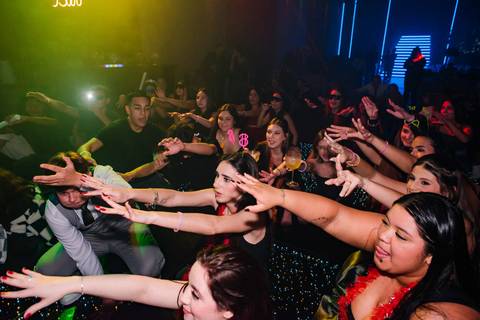 fotos da festa de 15 anos de larissa abascal em cachoeirinha no espaço Pátio 115 feitas por Jeferson Paz Fotografia'