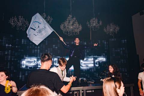 fotos da festa de 15 anos de larissa abascal em cachoeirinha no espaço Pátio 115 feitas por Jeferson Paz Fotografia'