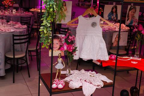 Fotos da festa de 15 anos de Dhiully na Saint Haus Eventos by Jeferson paz Fotografia'