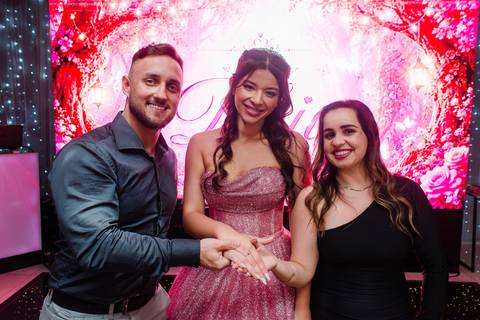 Fotos da festa de 15 anos de Dhiully na Saint Haus Eventos by Jeferson paz Fotografia'
