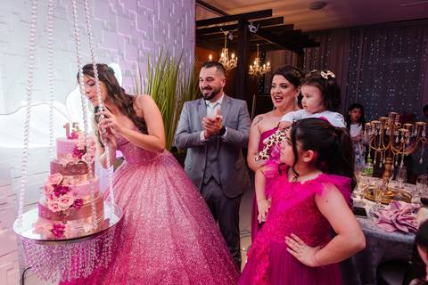 Fotos da festa de 15 anos de Dhiully na Saint Haus Eventos by Jeferson paz Fotografia'