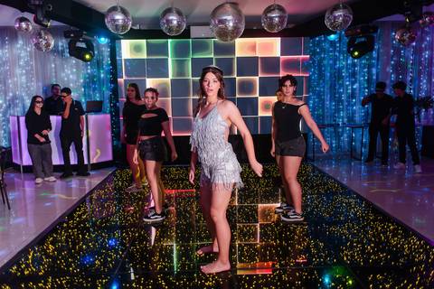 Fotos da festa de 15 anos de Dhiully na Saint Haus Eventos by Jeferson paz Fotografia'
