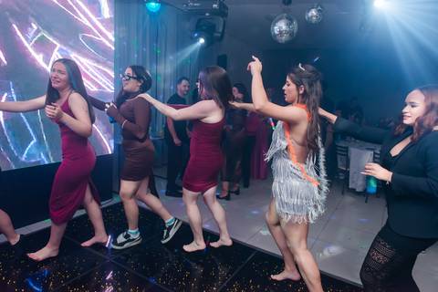 Fotos da festa de 15 anos de Dhiully na Saint Haus Eventos by Jeferson paz Fotografia'