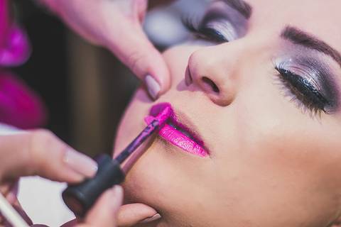 Casamento dia da noiva na estética Bruna Schmitdt Cabeleireiros maquiagem'