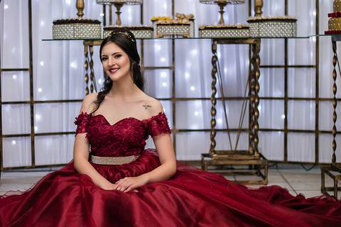 Festa de 15 anos em Porto Alegre vestido vermelho '