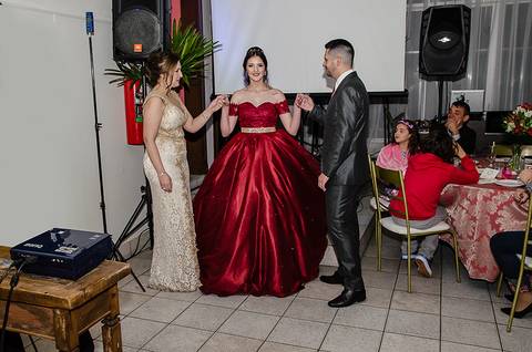 Festa de 15 anos Porto Alegre apresentação da debutante'