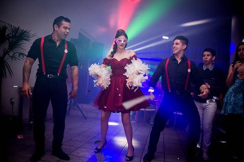 Festa de 15 anos na Sociedade Gondoleiros Porto Alegre Balada raio laser'