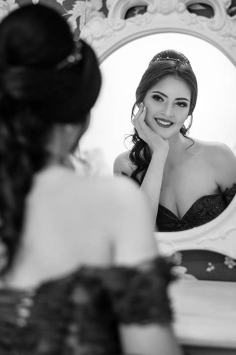 Making of da debutante 15 anos preto e branco Alle Cabeleireiros Day Spa e Estética'