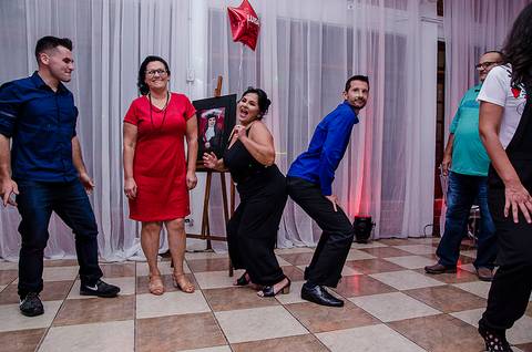 Pista de dança em festa de formatura'