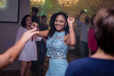 Fotos da pista de dança em festa de formatura'