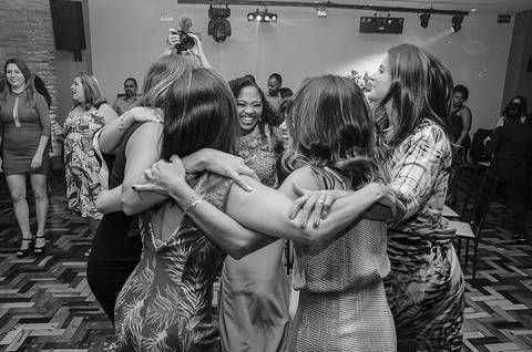 Fotos da pista de dança em festa de formatura'