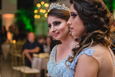 Debutante recebe homenagem'