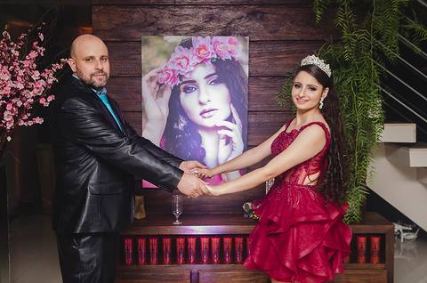 Debutante posa com o pai'