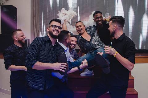 pista de dança em festa de 15 anos'