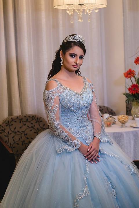 Debutante pronta para a festa'