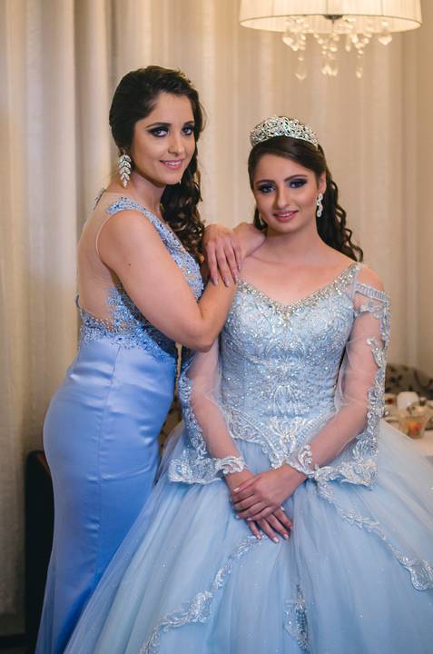 Debutante com  sua mãe'