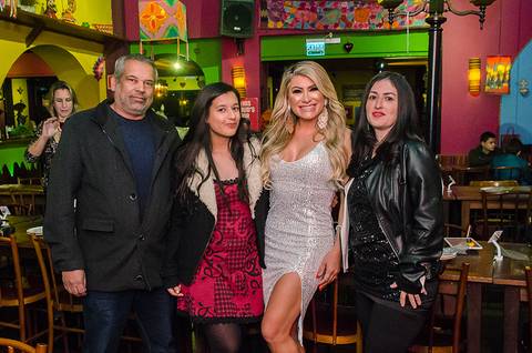 Letícia Swarowski os convidados do seu aniversário no Guacamole Cocina Mexicana'