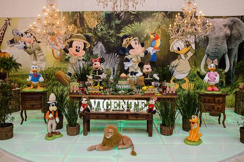 Festa infantil em Richesky Kids & Teens decoração Mickey Safari'