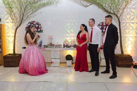 Homenagem aos pais da debutante'