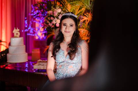 Fotos de Festa de 15 anos em Sapucaia do Sul debutante emocionada'