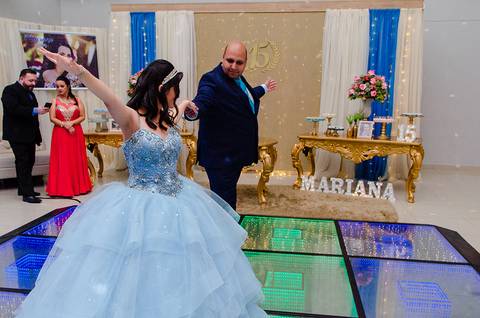 Valsa de 15 anos no Gran Fiesta Canoas'