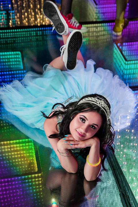 Festa 15 anos no Gran Fiesta Canoas debutante na pista de led'