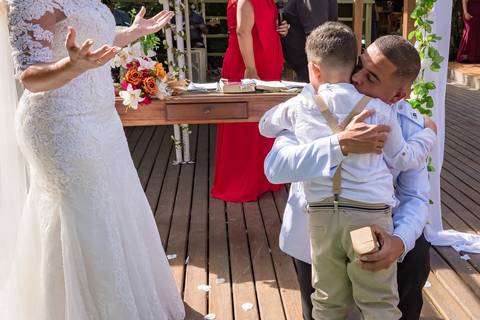 Dia especial

Casamento Lidiane & Claudio

Local: Clube Alfa Barra - Barra da Tijuca



Fotógrafo Wallace Nunes - Rio de Janeiro Zona Oeste

Guaratiba'