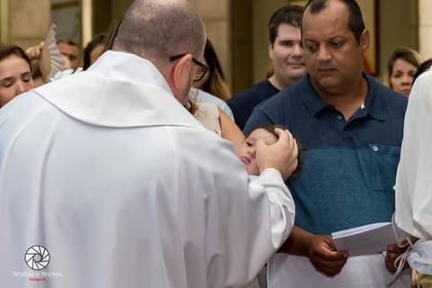 Momento super importante e lindo para todos! Batizado Betina e Leonardo!
O batizado é um momento super especial e tem que ser eternizado!
Parabéns as famílias.
Paróquia Santo Agostinho - Novo Leblon 
Fotógrafo Wallace Nunes - Rio de Janeiro Zona Oeste'