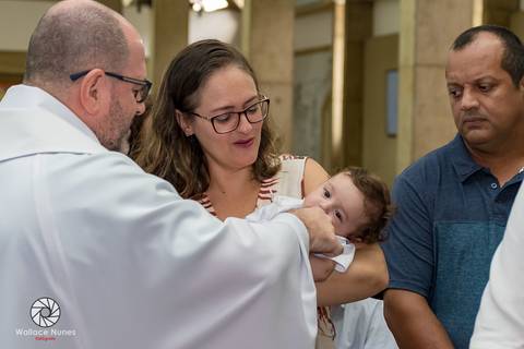 Momento super importante e lindo para todos! Batizado Betina e Leonardo!
O batizado é um momento super especial e tem que ser eternizado!
Parabéns as famílias.
Paróquia Santo Agostinho - Novo Leblon 
Fotógrafo Wallace Nunes - Rio de Janeiro Zona Oeste'