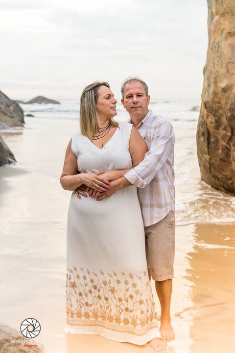Lindo e emocionante ensaio de Luiz e Adriana em comemoração aos 30 anos de casados. Muito amor! E história no qual ajudei a eternizar com essa linda arte que é a fotografia!



Fotógrafo Wallace Nunes - Rio de Janeiro Zona Oeste

Guaratiba'