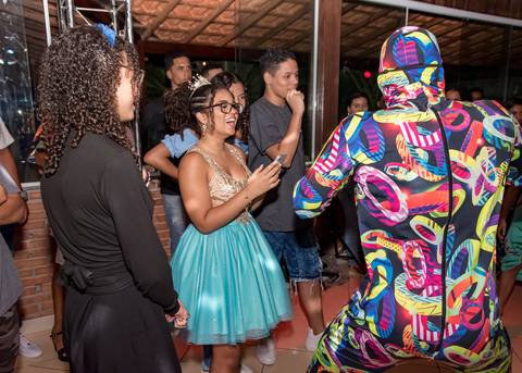 Gabrielly 15 anos - Fundo do mar - Fotógrafo Wallace Nunes'