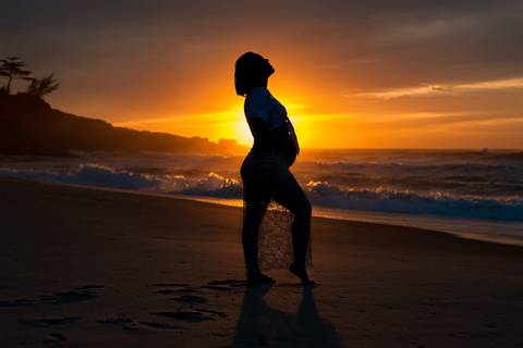Ensaio gestante nascer do sol Prainha Rio de janeiro Elizabeth'