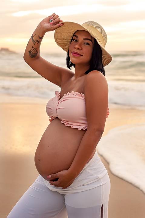 Ensaio gestante nascer do sol Prainha Rio de janeiro Elizabeth'