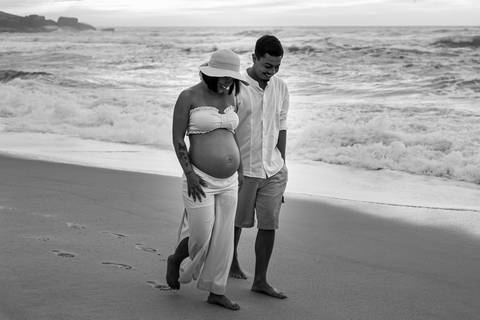 Ensaio gestante nascer do sol Prainha Rio de janeiro Elizabeth'