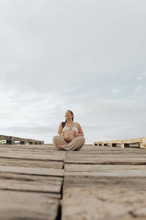 book gestante, gestante, gravida, gravidez, maternidade, ensaio gestante,  vila velha, vitoria,  parto, bebê, praia de camburi, ensaio nublado, ensaio com vento, ensaio gestante na praia, ensaio gestante no amanhecer, praia deserta, amanhecer 
'