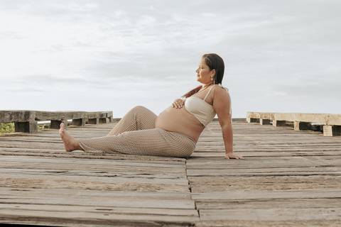 book gestante, gestante, gravida, gravidez, maternidade, ensaio gestante,  vila velha, vitoria,  parto, bebê, praia de camburi, ensaio nublado, ensaio com vento, ensaio gestante na praia, ensaio gestante no amanhecer, praia deserta, amanhecer 
'
