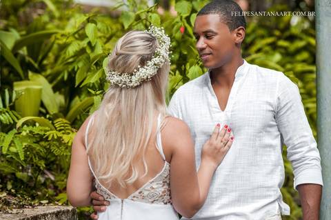 Foto Pré Wedding em Cataguases - Mg, foto de casal dentro do fusca, feita pelo fotografo Felipe Santana.'